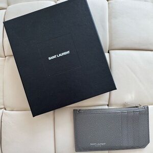 Saint Laurent Pebbled Leather Card Holder in Gray zipper
